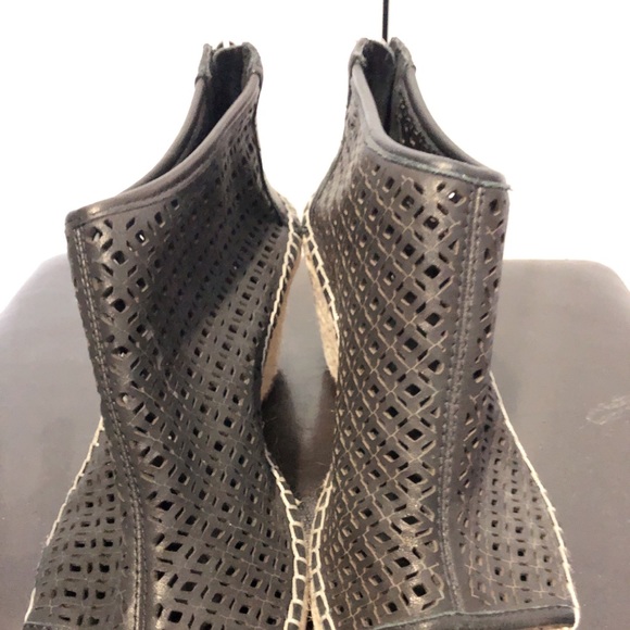 Vince Camuto Espadrille wedge (size 9) - Picture 3 of 5